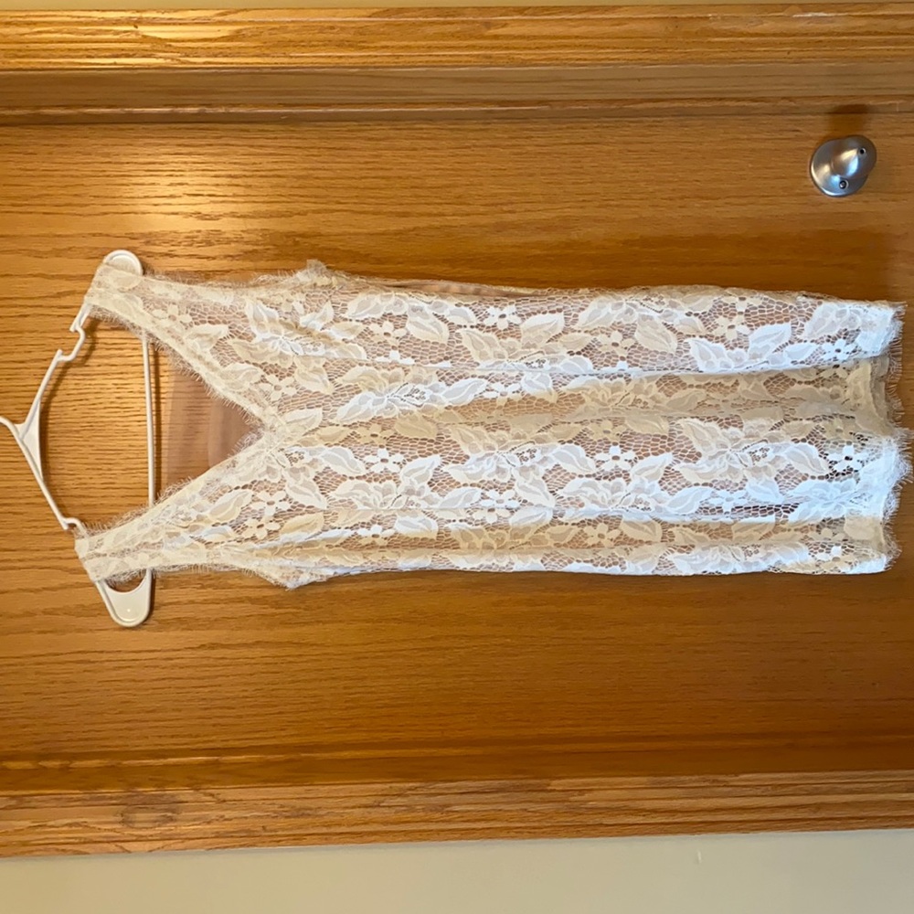 Women’s Lace dress